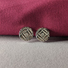 Load image into Gallery viewer, Silver stud earrings
