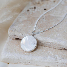Load image into Gallery viewer, Mother of Pearl Disc Necklace
