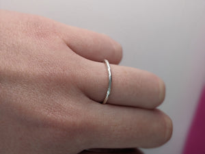 Stackable ring band