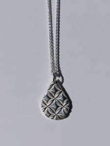 Silver teardrop necklace